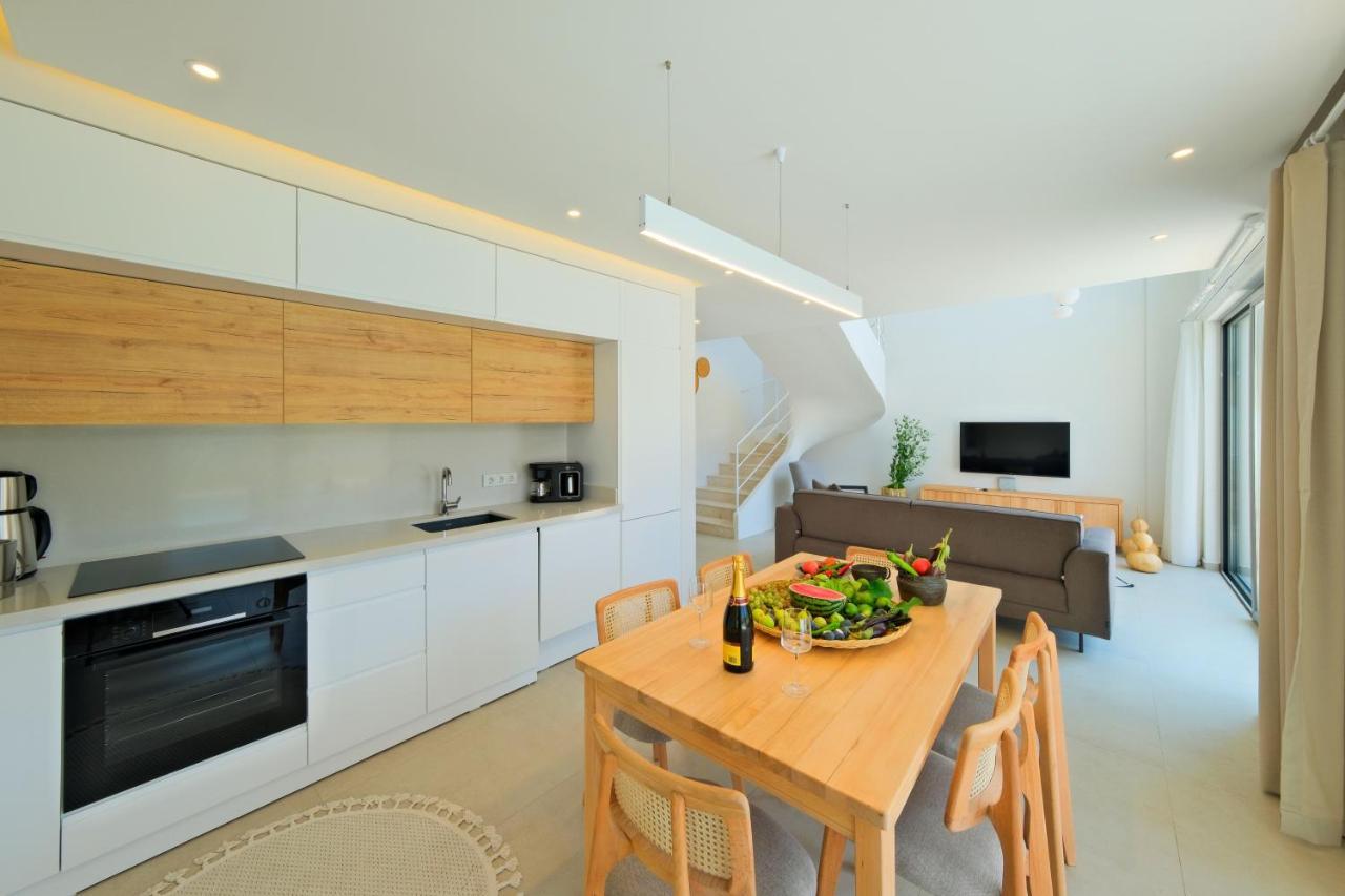 Villa Neo With 2 Private Pools, Bbq, Jacuzzi And Sauna