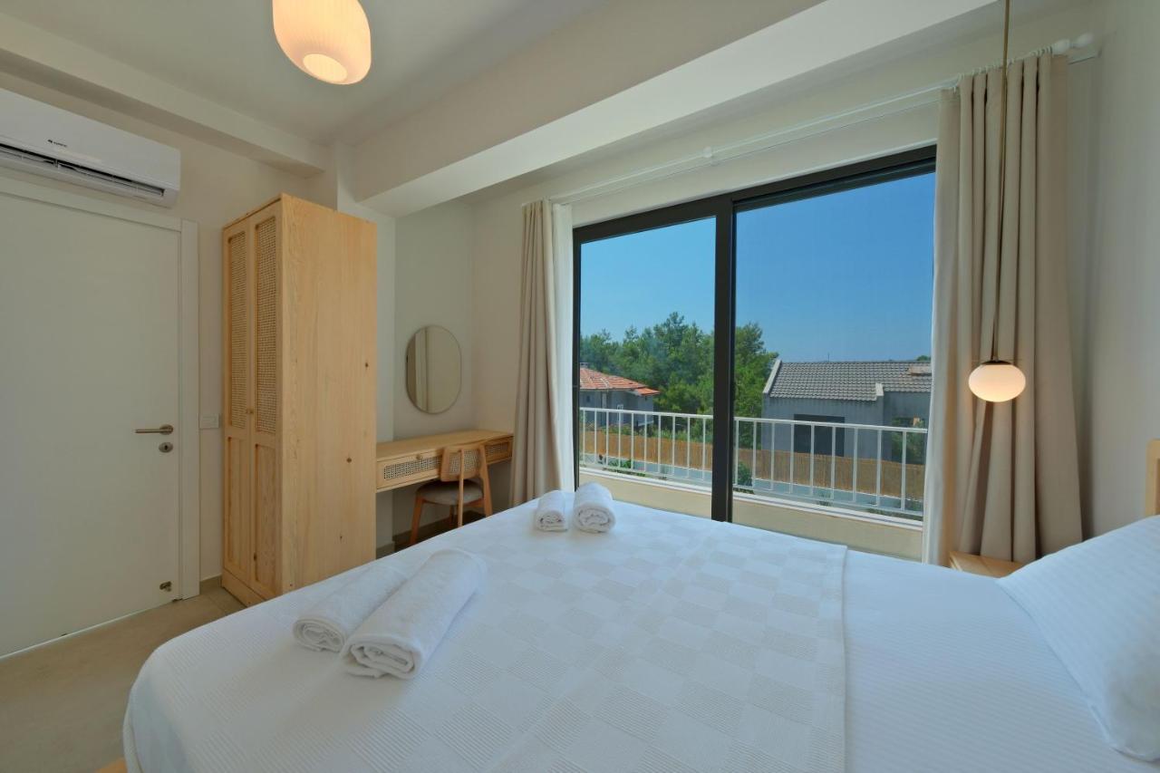 Neo With 2 Private Pools, Bbq, Jacuzzi And Sauna Villa Fethiye