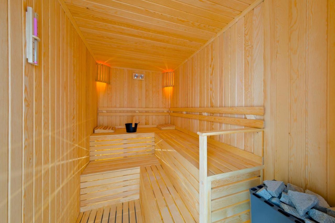 Villa Neo With 2 Private Pools, Bbq, Jacuzzi And Sauna *